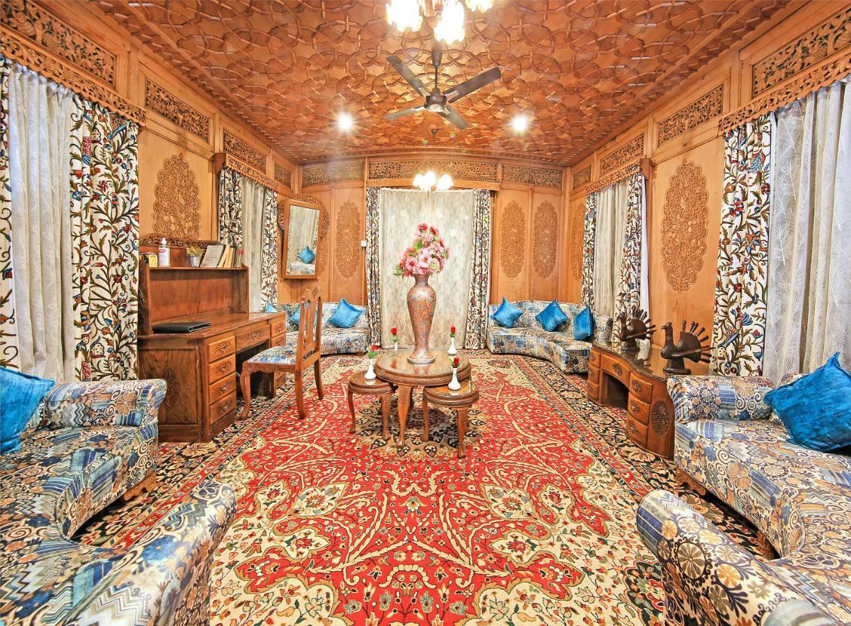 Kolu Group Of Houseboats Hotel Srinagar  Ngoại thất bức ảnh