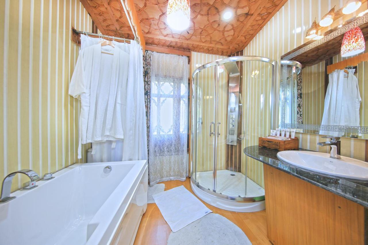 Kolu Group Of Houseboats Hotel Srinagar  Ngoại thất bức ảnh